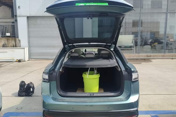 Used Volkswagen ID.7 VIZZION 2024 PRO Model Trunk