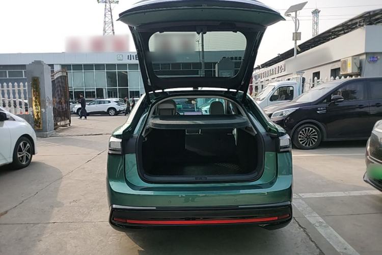 Used Volkswagen ID.7 VIZZION 2024 First Edition Trunk