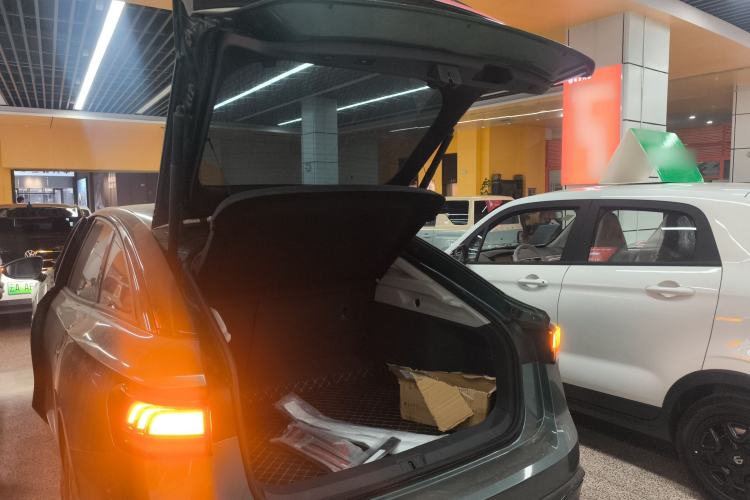 Used Volkswagen ID.7 VIZZION 2024 First Edition Trunk