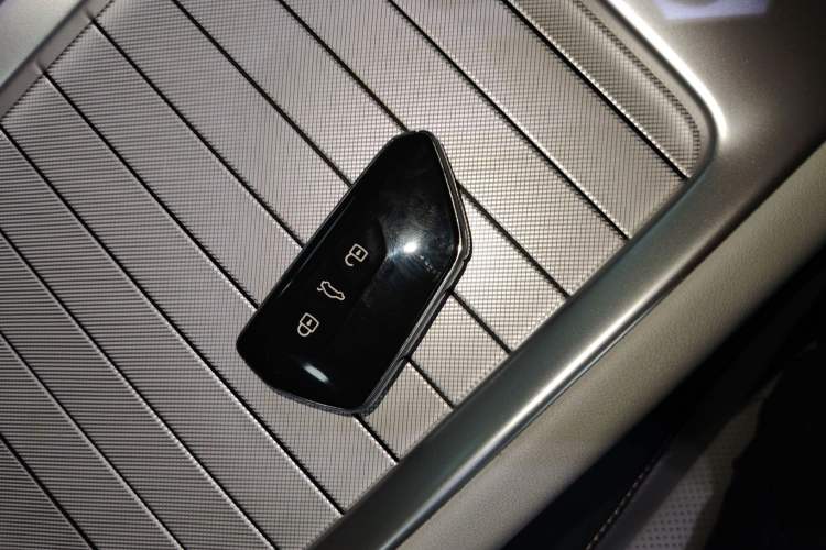 Used Volkswagen ID.7 VIZZION 2024 First Edition Vehicle Key