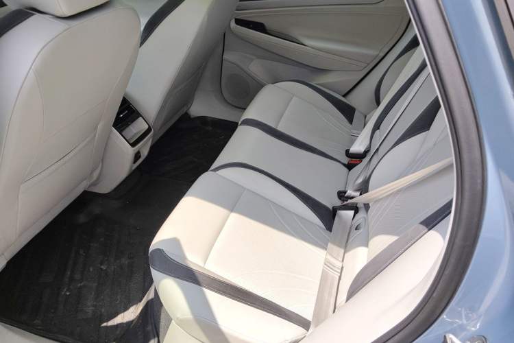 Used Volkswagen ID.7 VIZZION 2024 First Edition Left Rear Seat