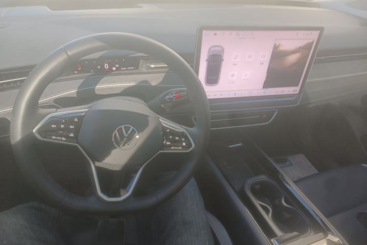 Used Volkswagen ID.7 VIZZION 2024 PRO Model Center Console