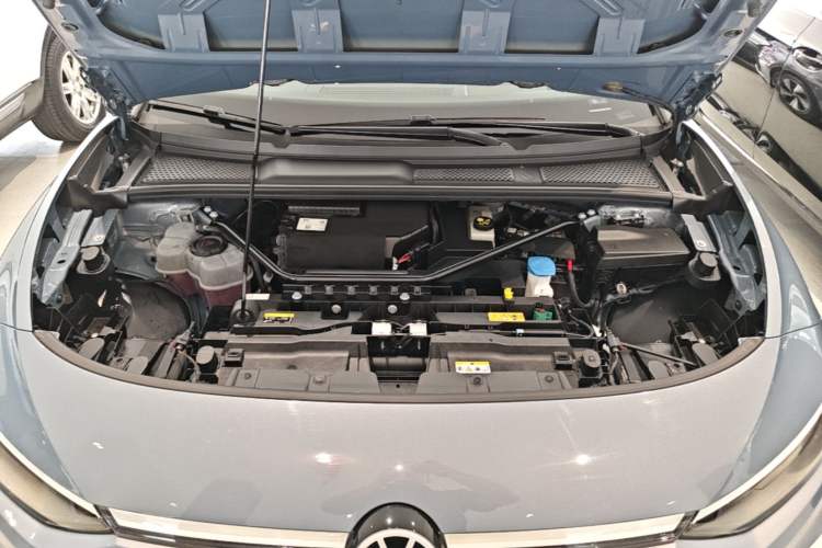 Used Volkswagen ID.7 VIZZION 2024 AIR model Engine Bay
