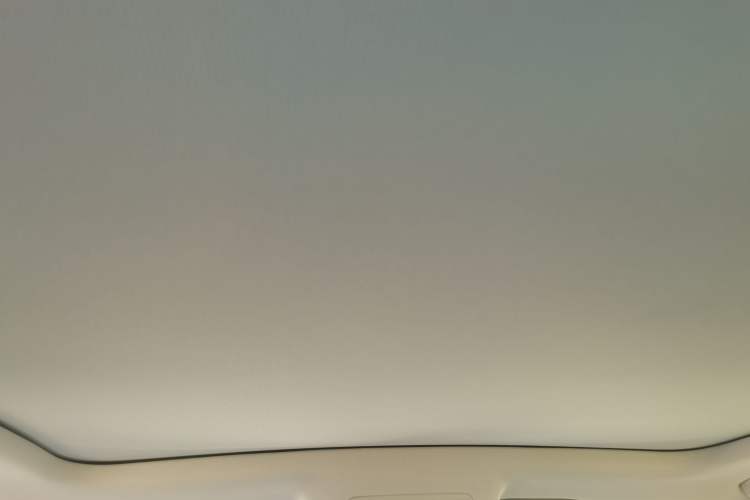 Used Volkswagen ID.7 VIZZION 2024 AIR model Headliner
