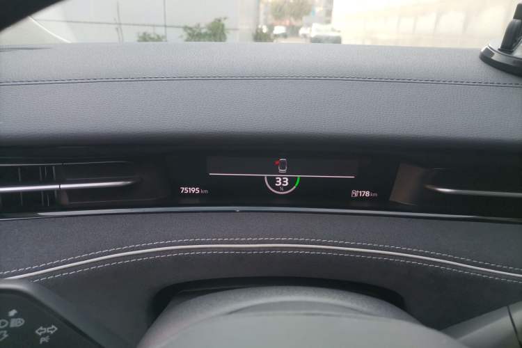 Used Volkswagen ID.7 VIZZION 2024 First Edition Instrument Cluster