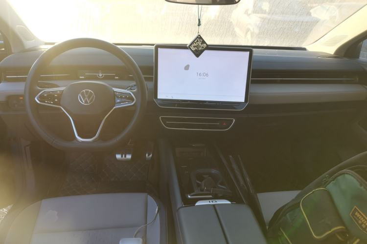 Used Volkswagen ID.7 VIZZION 2024 AIR model Interior 2