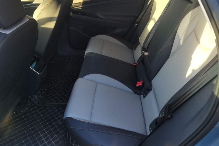 Used Volkswagen ID.7 VIZZION 2024 AIR model Interior 4