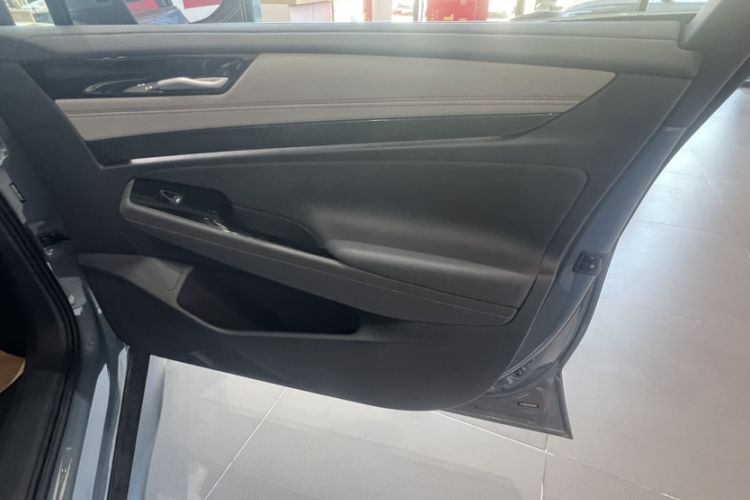 Used Volkswagen ID.7 VIZZION 2024 AIR model Interior 9