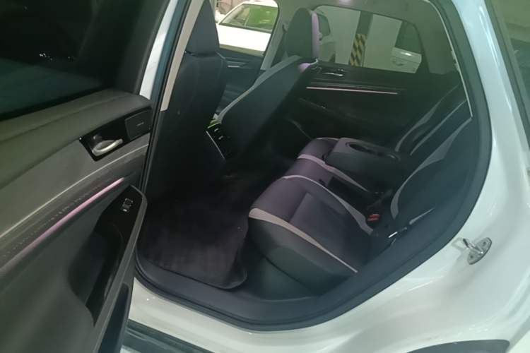 Used Volkswagen ID.7 VIZZION 2024 PRO Model Left Rear Seat