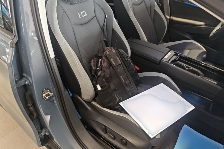 Used Volkswagen ID.7 VIZZION 2024 PRO Model Right Front Seat