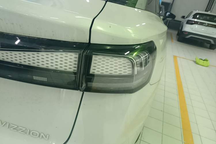 Used Volkswagen ID.7 VIZZION 2024 PRO Model Right Rear Taillight