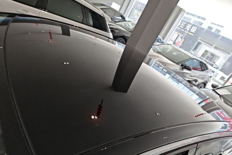 Used Volkswagen ID.7 VIZZION 2024 AIR model Roof