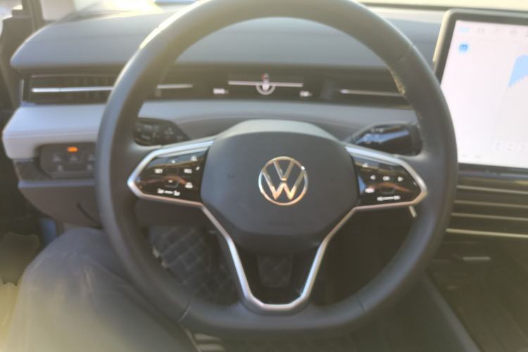 Used Volkswagen ID.7 VIZZION 2024 AIR model Steering Wheel
