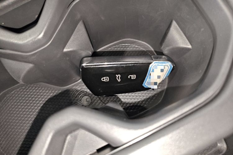 Used Volkswagen ID.7 VIZZION 2024 AIR model Vehicle Key