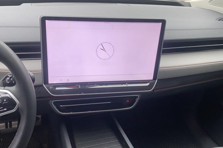 Used Volkswagen ID.7 VIZZION 2024 AIR model Audio And AC Panel
