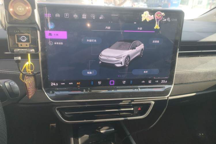 Used Volkswagen ID.7 VIZZION 2024 First Edition Audio And AC Panel
