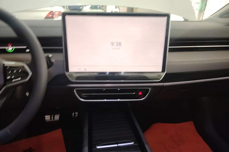 Used Volkswagen ID.7 VIZZION 2024 AIR model Audio And AC Panel