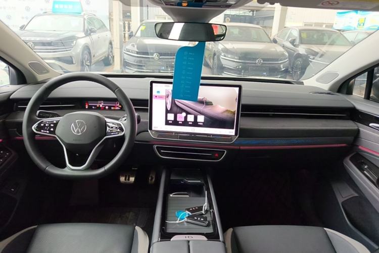 Used Volkswagen ID.7 VIZZION 2024 PRO Model Center Console