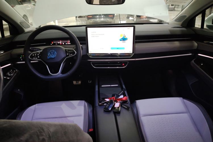 Used Volkswagen ID.7 VIZZION 2024 AIR model Center Console