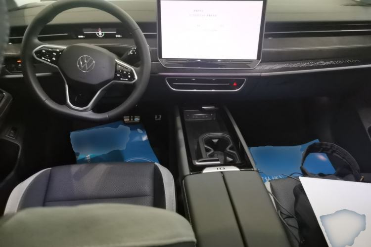 Used Volkswagen ID.7 VIZZION 2024 PRO Model Center Console