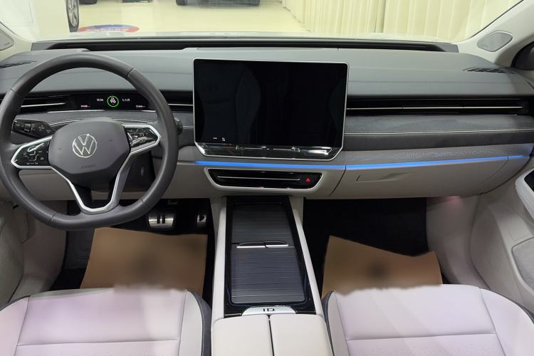 Used Volkswagen ID.7 VIZZION 2024 First Edition Center Console