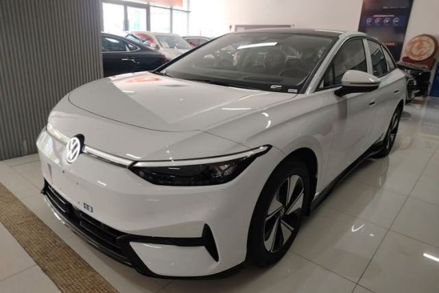 Used Volkswagen ID.7 VIZZION 2024 AIR model