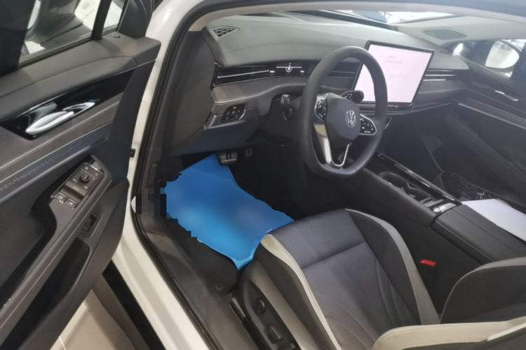 Used Volkswagen ID.7 VIZZION 2024 PRO Model Driver Seat