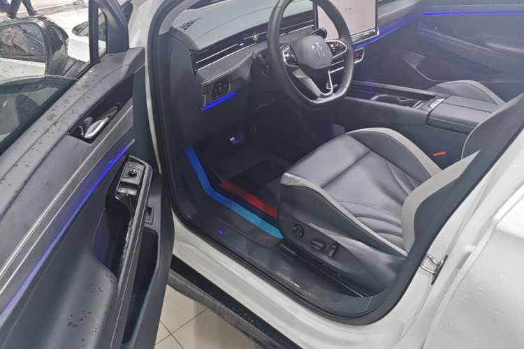 Used Volkswagen ID.7 VIZZION 2024 PRO Model Driver Seat