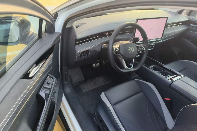 Used Volkswagen ID.7 VIZZION 2024 First Edition Driver Seat