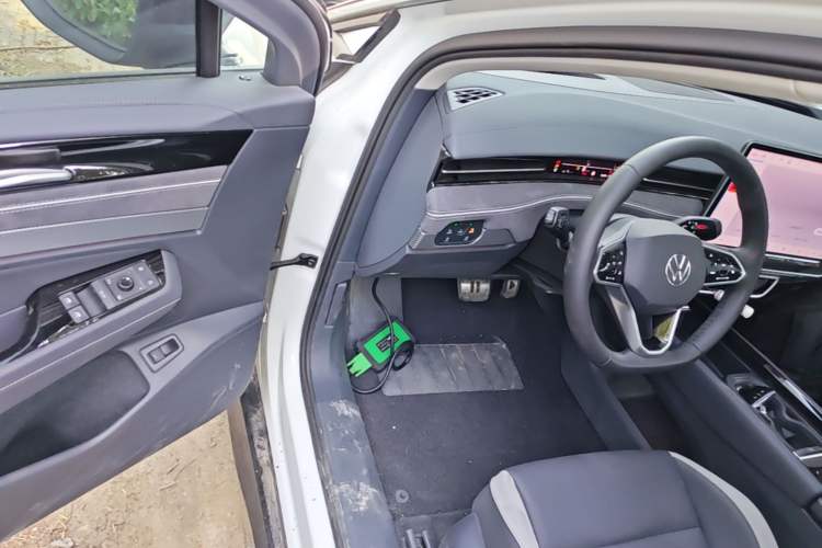 Used Volkswagen ID.7 VIZZION 2024 PRO Model Driver Seat