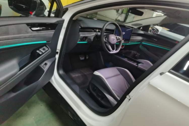 Used Volkswagen ID.7 VIZZION 2024 PRO Model Driver Seat