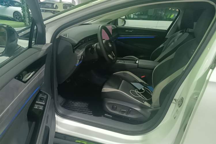 Used Volkswagen ID.7 VIZZION 2024 PRO Model Driver Seat