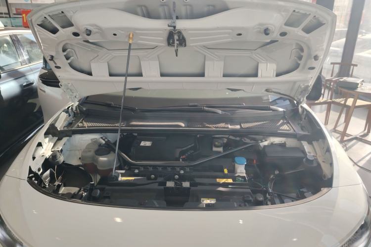 Used Volkswagen ID.7 VIZZION 2024 AIR model Engine Bay