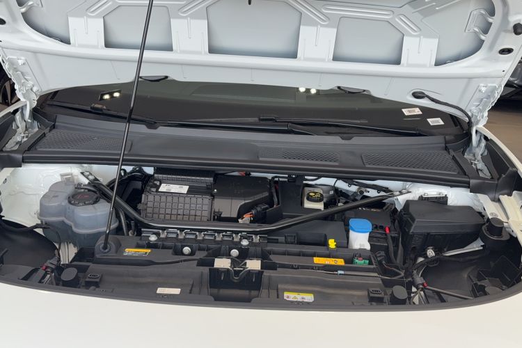 Used Volkswagen ID.7 VIZZION 2024 AIR model Engine Bay