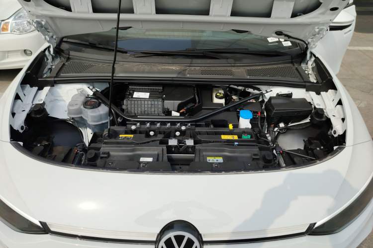 Used Volkswagen ID.7 VIZZION 2024 AIR model Engine Bay