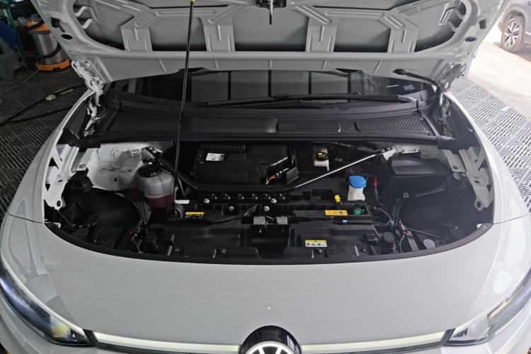 Used Volkswagen ID.7 VIZZION 2024 PRO Model Engine Bay