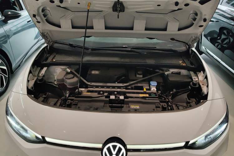 Used Volkswagen ID.7 VIZZION 2024 AIR model Engine Bay