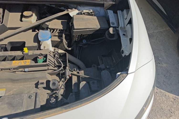 Used Volkswagen ID.7 VIZZION 2024 PRO Model Engine Bay Left