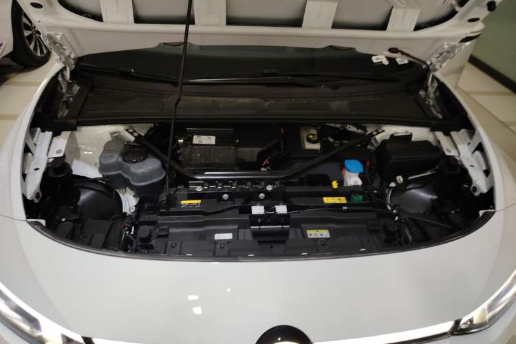 Used Volkswagen ID.7 VIZZION 2024 AIR model Engine Bay