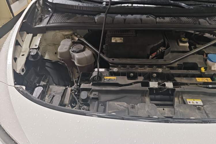 Used Volkswagen ID.7 VIZZION 2024 PRO Model Engine Bay Right