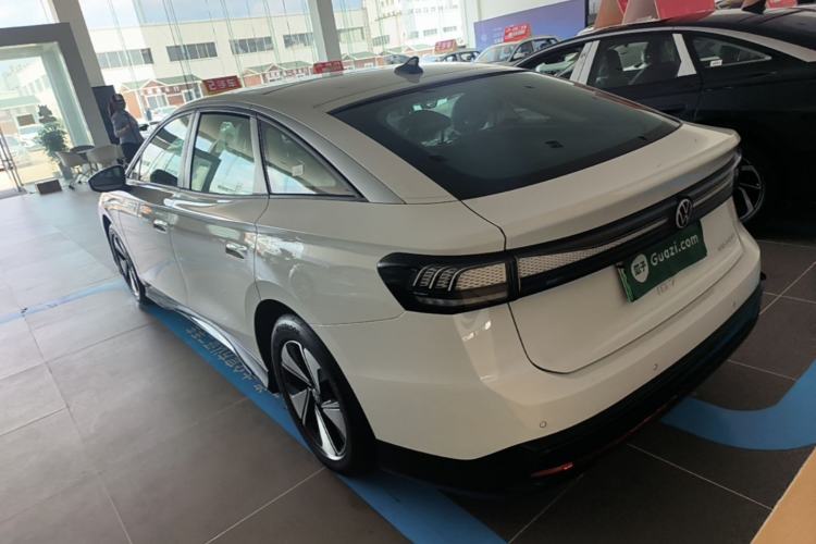 Used Volkswagen ID.7 VIZZION 2024 AIR model Exterior 2