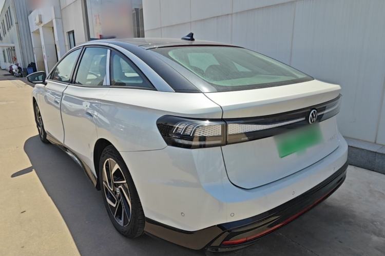 Used Volkswagen ID.7 VIZZION 2024 PRO Model Exterior 2