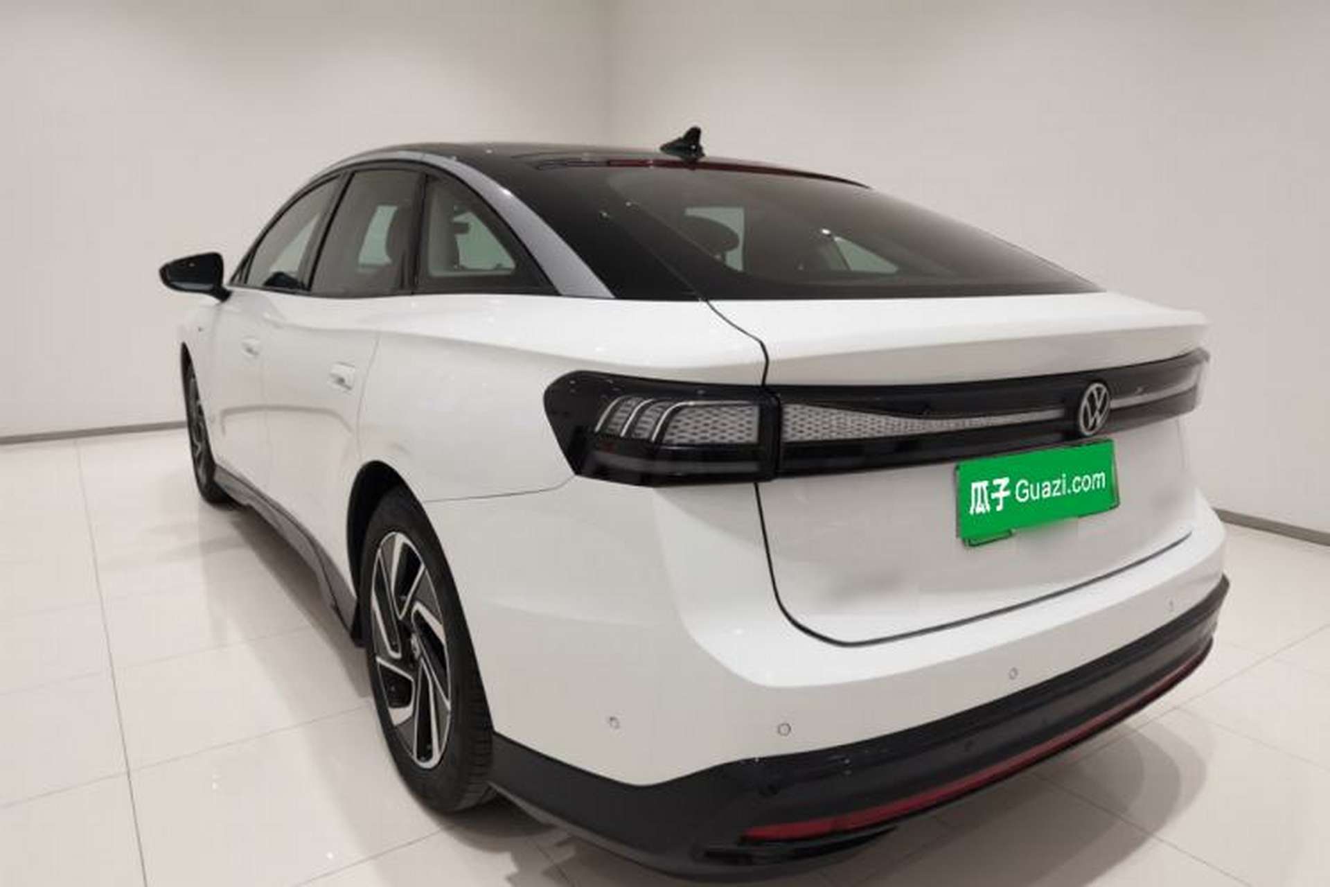 Used Volkswagen ID.7 VIZZION 2024 PRO Model Exterior 2