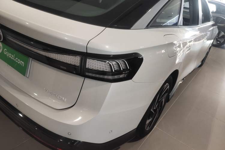 Used Volkswagen ID.7 VIZZION 2024 PRO Model Exterior 3