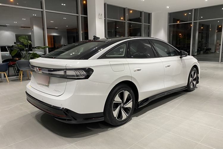 Used Volkswagen ID.7 VIZZION 2024 AIR model Exterior 3