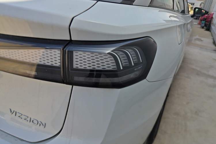 Used Volkswagen ID.7 VIZZION 2024 PRO Model Exterior 3