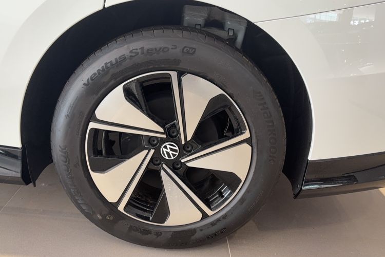 Used Volkswagen ID.7 VIZZION 2024 AIR model Exterior 4