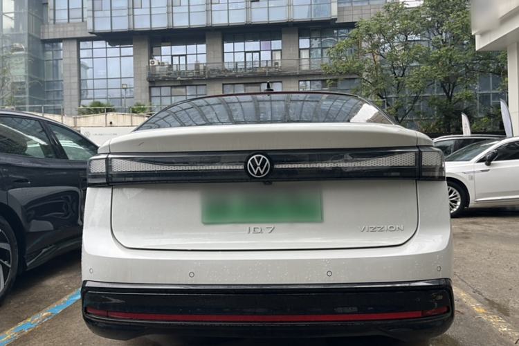 Used Volkswagen ID.7 VIZZION 2024 First Edition Exterior 4