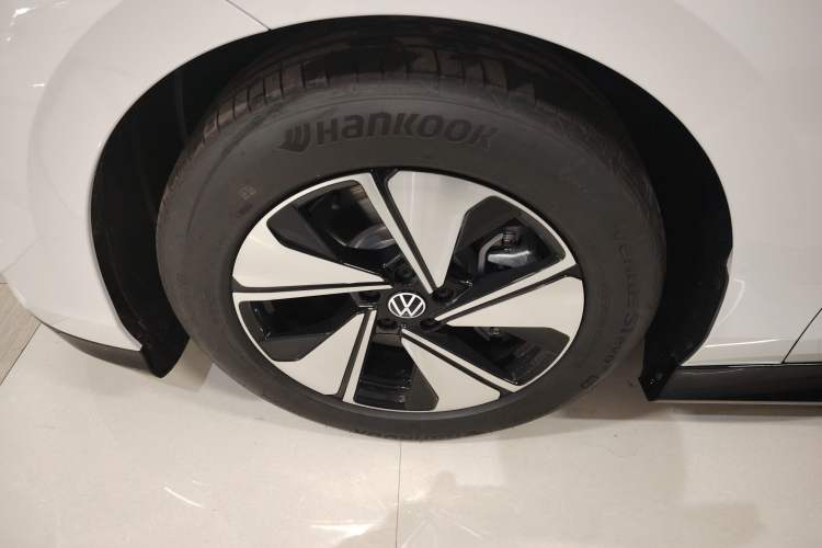 Used Volkswagen ID.7 VIZZION 2024 AIR model Exterior 4