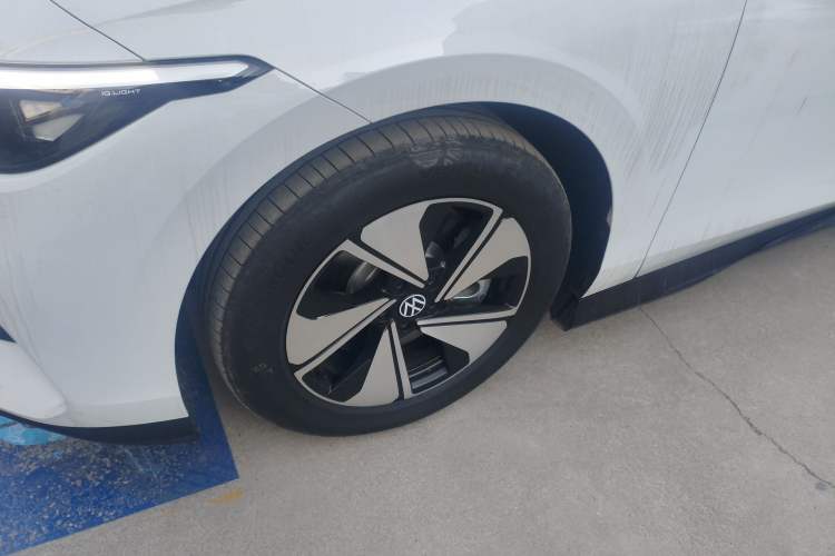 Used Volkswagen ID.7 VIZZION 2024 AIR model Exterior 4
